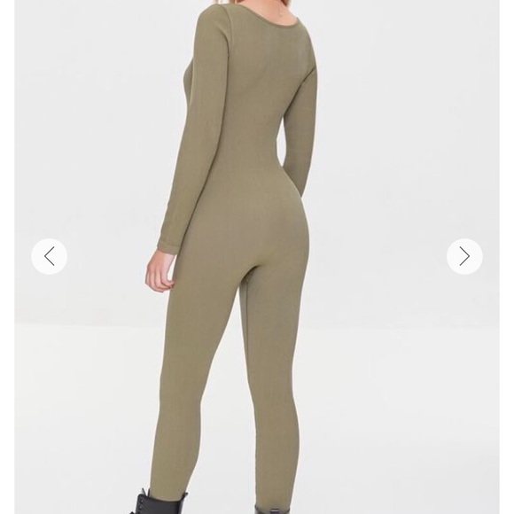 Forever 21 Fitted Long-sleeve Bodysuit - Picture 5 of 5